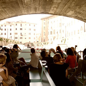Visitare Livorno in battello lungo i canali