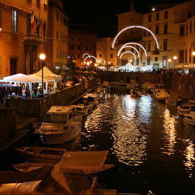 Visit Livorno by boat along the canals