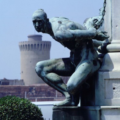 Visit Livorno by boat along the canals