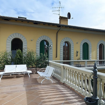 Apartments near to Arno River