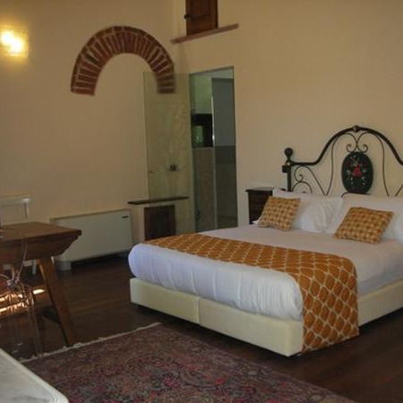 Apartments near to Arno River