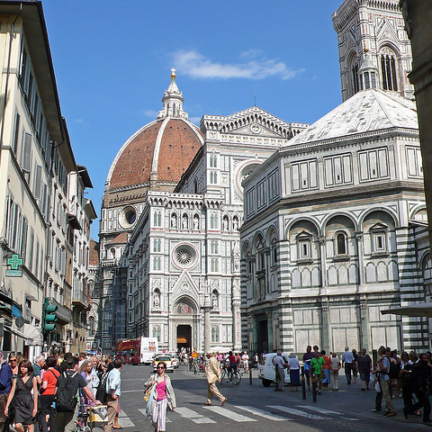 Apartments near to Arno River