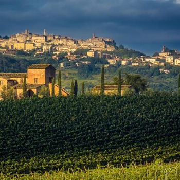 Castello medievale nei boschi del Valdarno