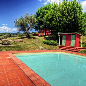 Villa with pool around Lucca