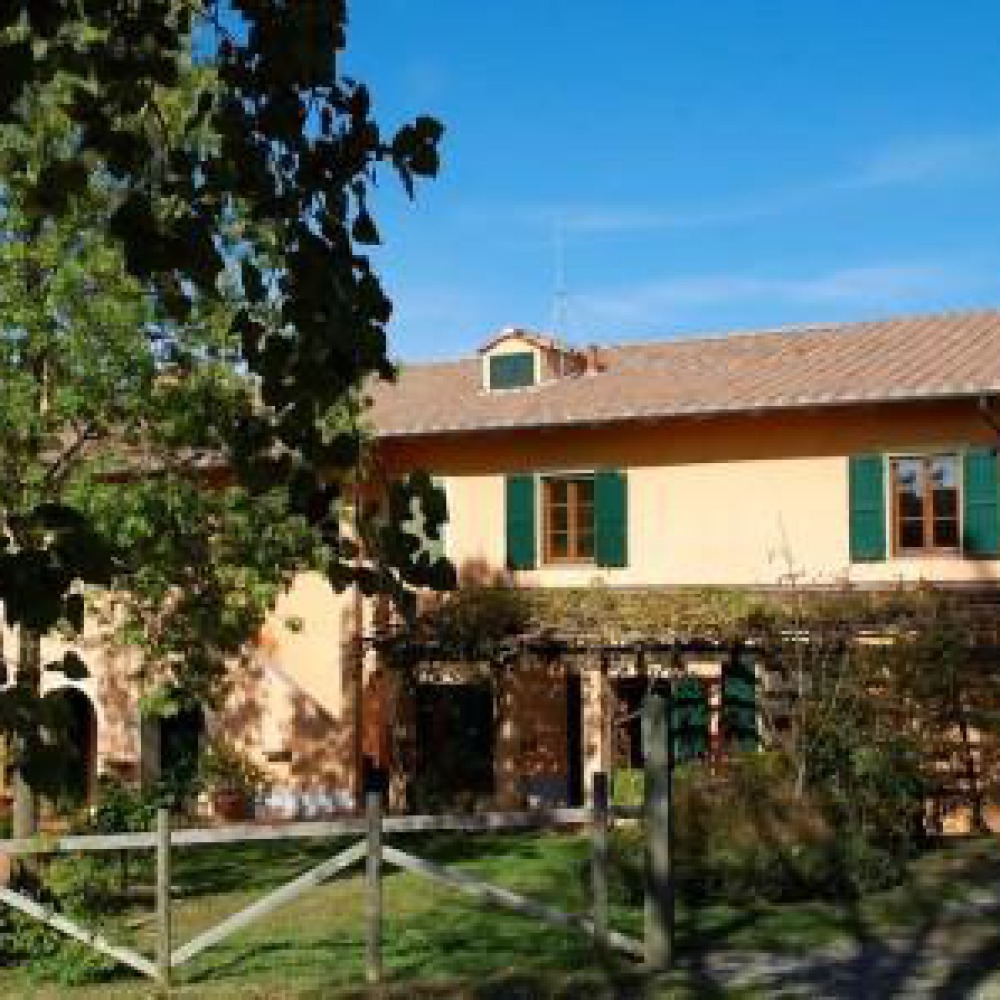 Countryhouse with pool  on Pisa hills