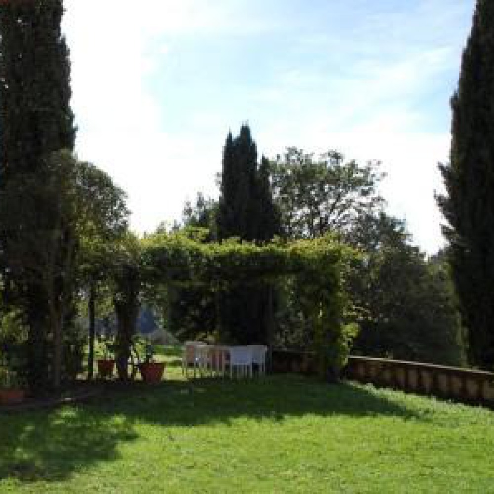 Countryhouse with pool  on Pisa hills