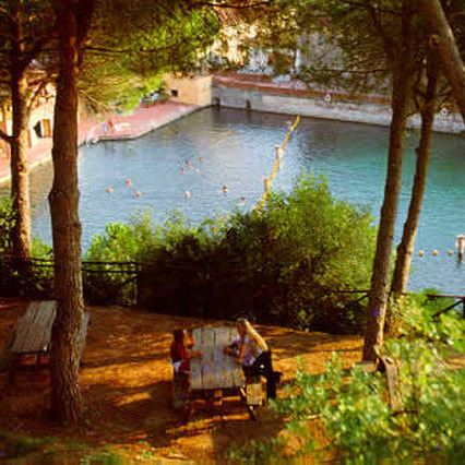 Farmhouse vineyard & pool, seaside Follonica