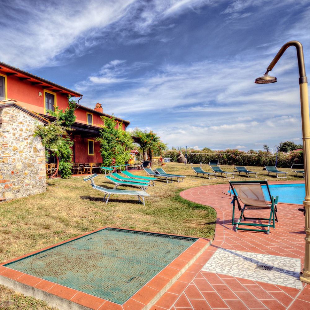 Villa with pool & whirlpol around Lucca