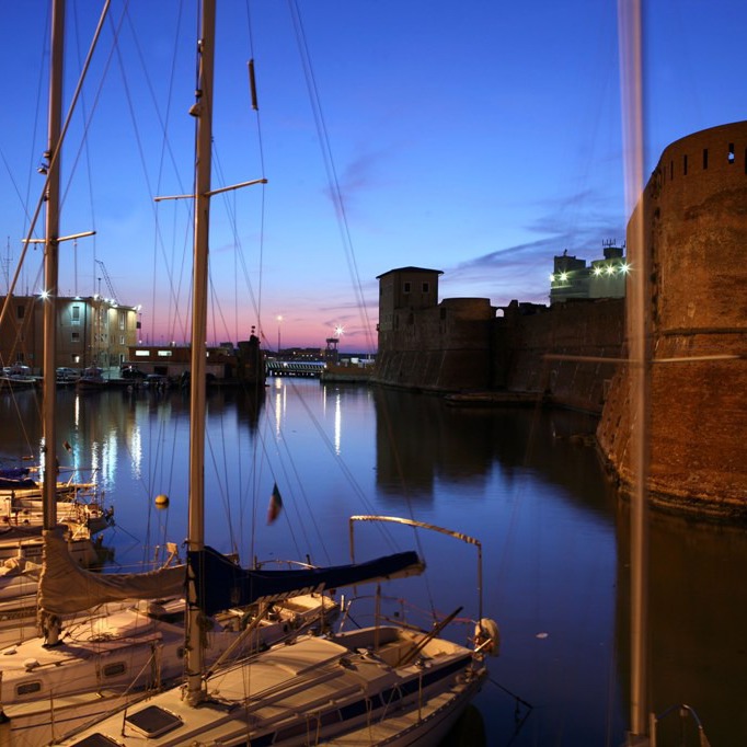 Visit Livorno by boat along the canals