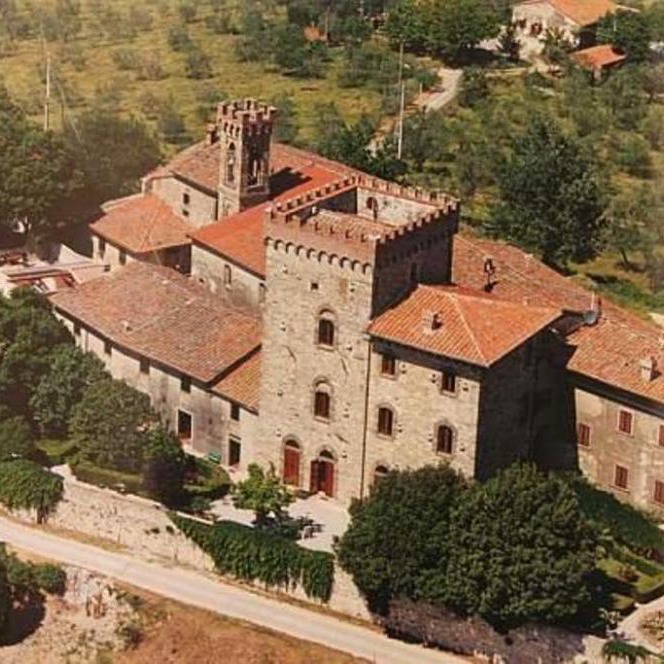 Elegante castello con piscina vicino Firenze