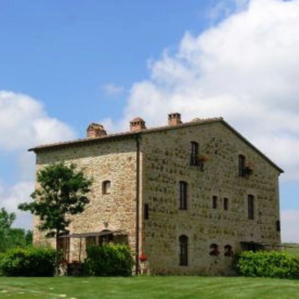 Farm on the hill with 4 apartments