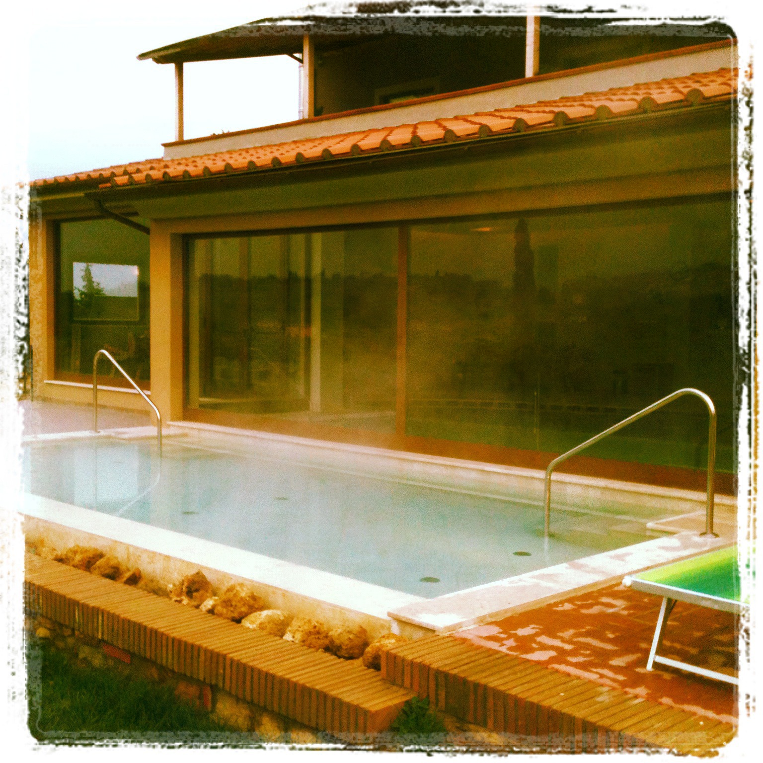 Farmhouse with natural spa, horses and food