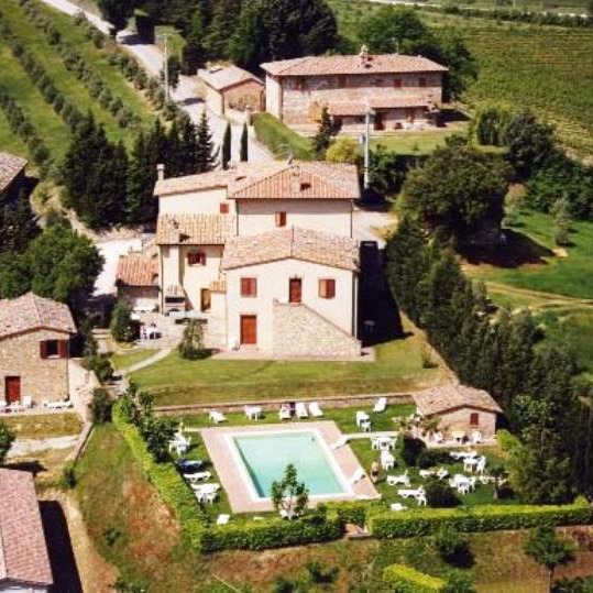 Farmhouse with natural spa, horses and food