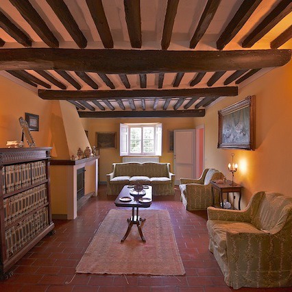 Villa close to Lucca panorama & pool