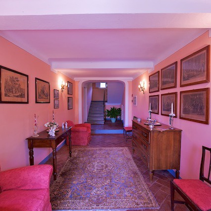 Villa close to Lucca panorama & pool