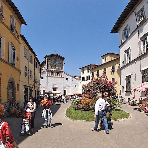 Villa vicino a Lucca con panorama e piscina