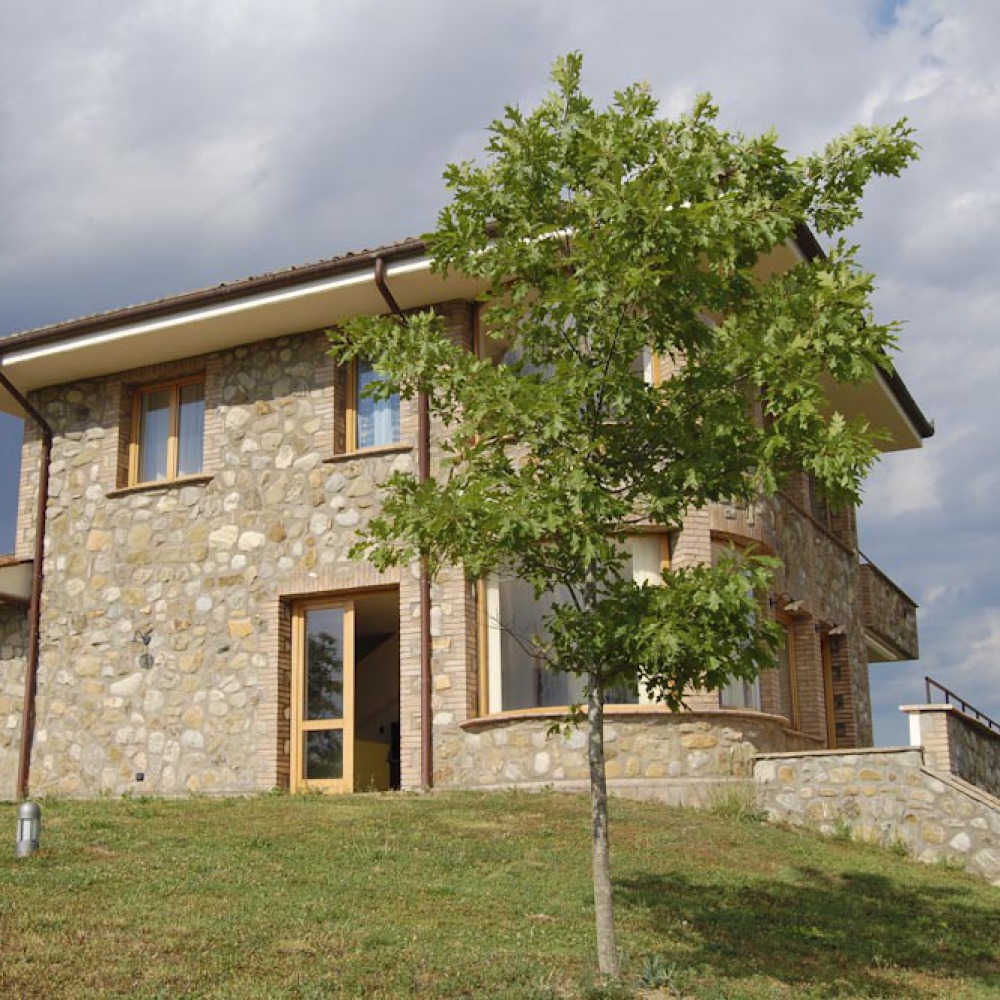 Villa con piscina coperta sul Lago di Bolsena