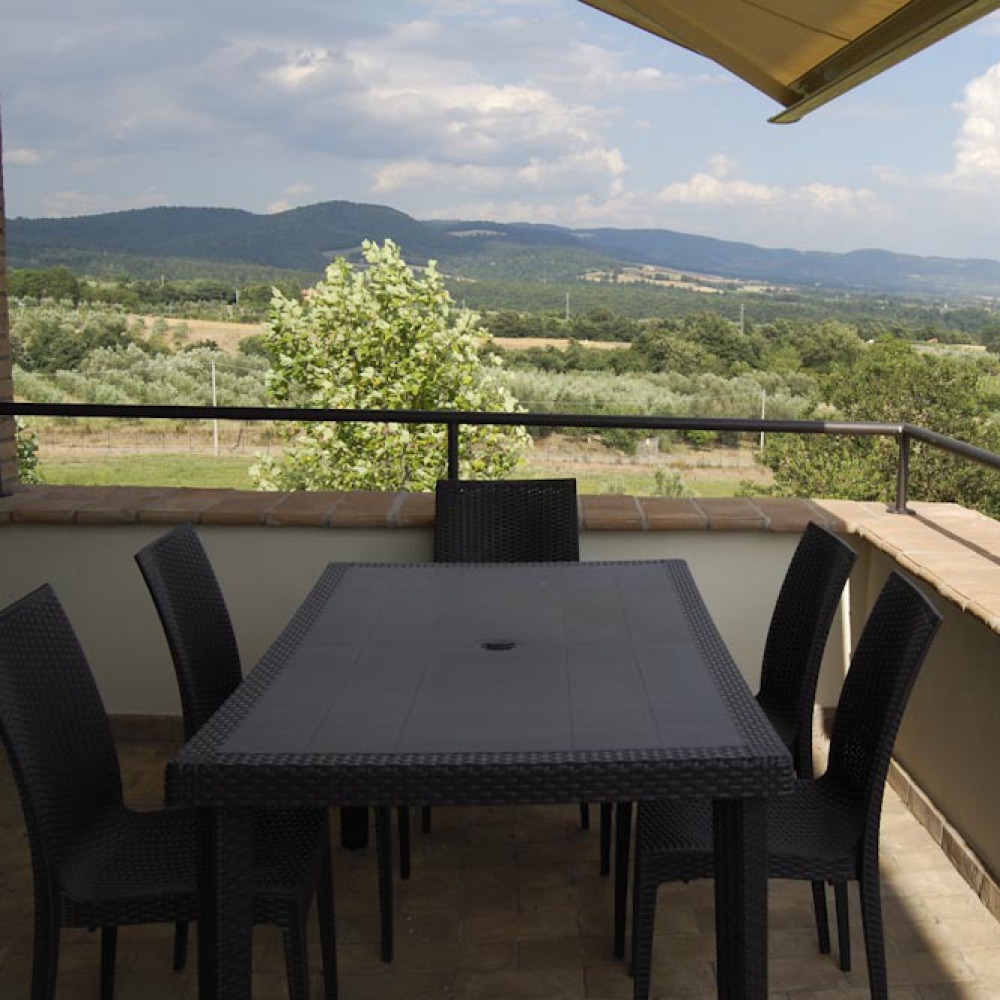 Villa & swimmingpool on the Bolsena Lake