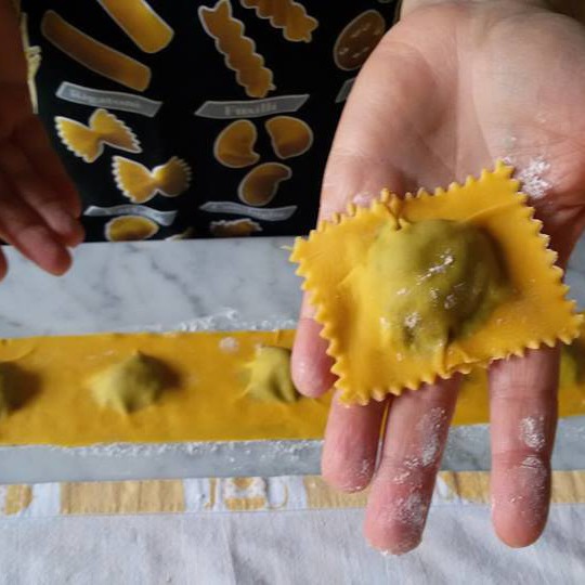 Le mani in pasta