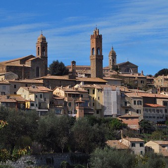 Antique hotel in Val D'Elsa