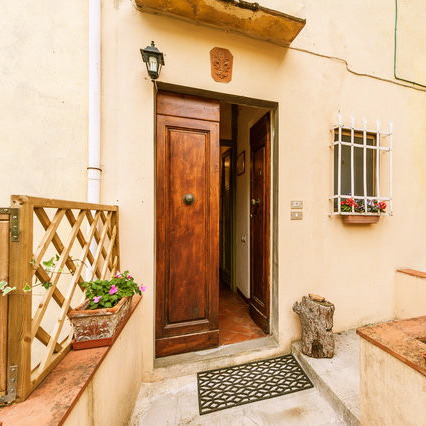 Elegant eco-friendly B&B hills of Florence