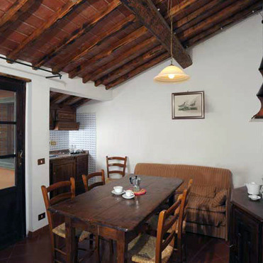 Comfortable residence Hotel & apartments