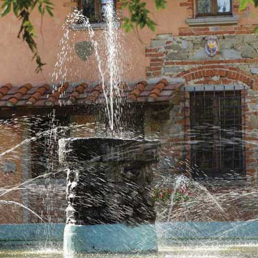 Comfortable residence Hotel & apartments