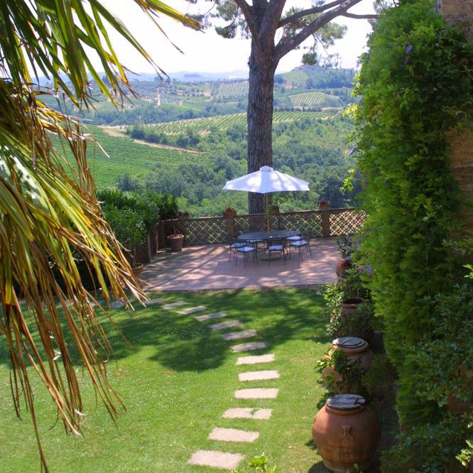 Appartamenti in fattoria viticola nel Chianti