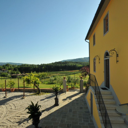 Agriturismo & piscina campagna pistoiese