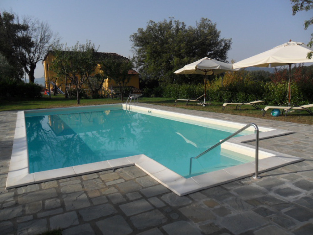 Country house &pool in Pistoia close Florence