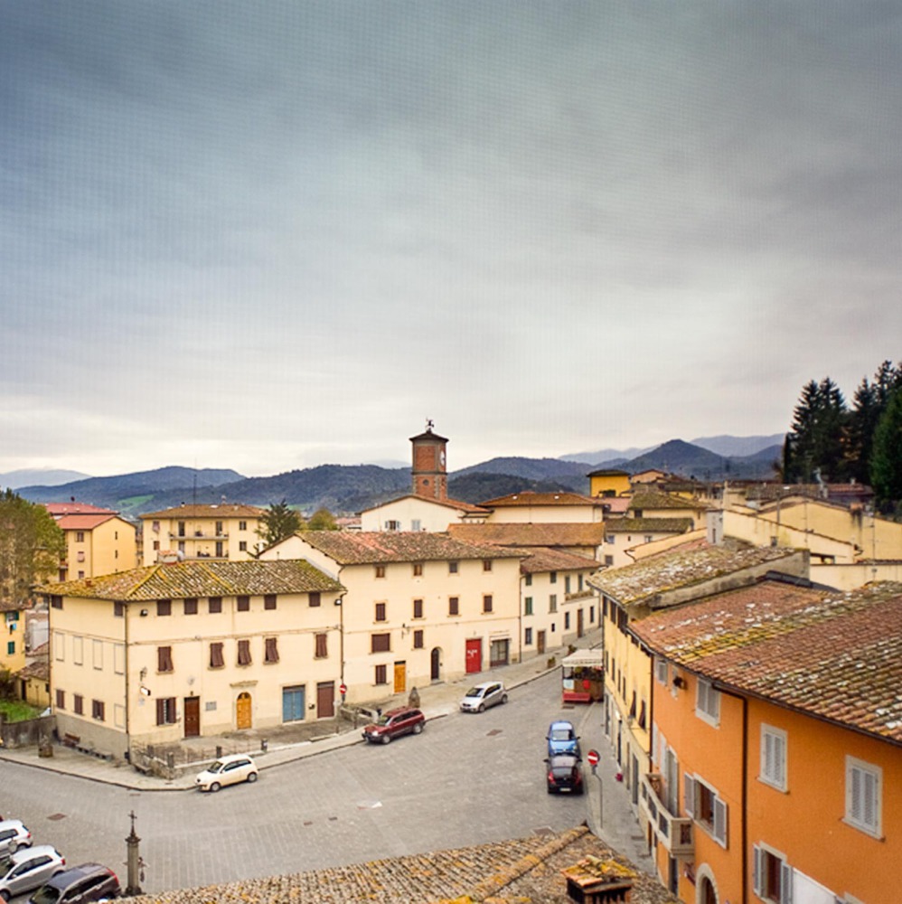 Old mansion  hotel in Mugello