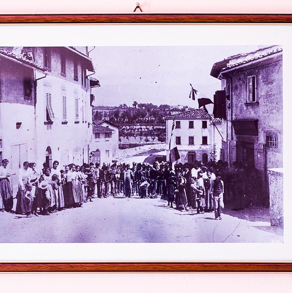 Old mansion  hotel in Mugello