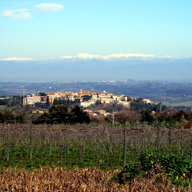 3 Ville con piscine e tennis tra i borghi